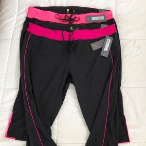 2 Pair Xersion Fitted Capri Work Out Pants
